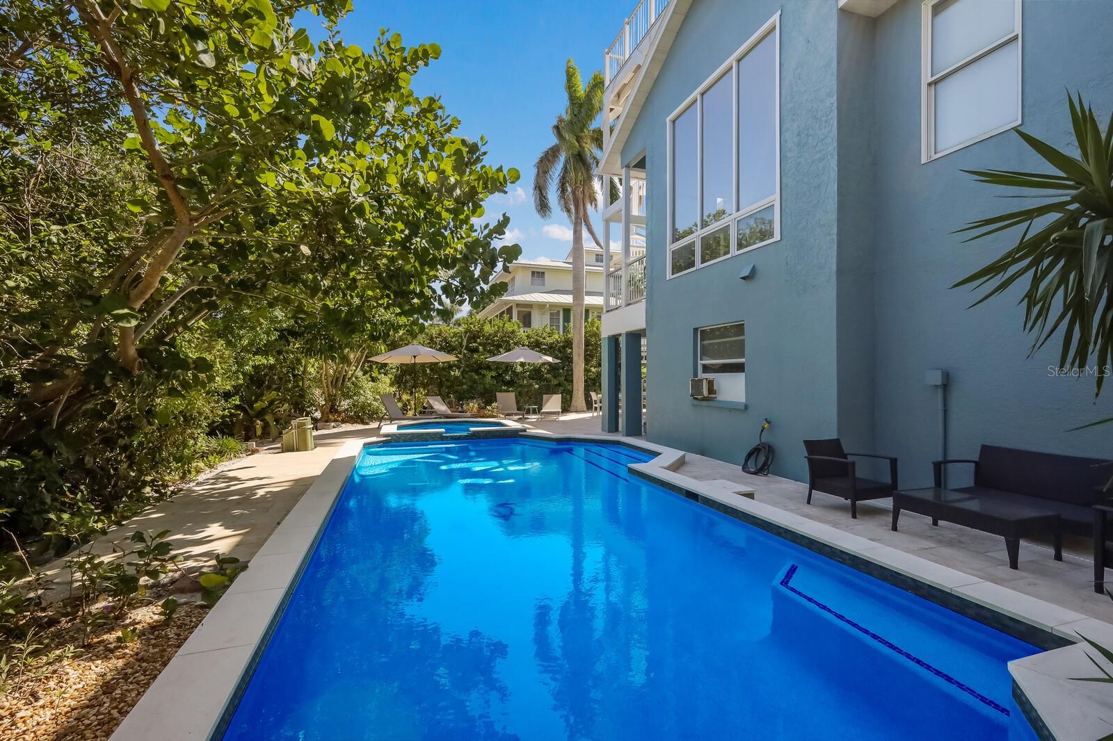 LARDAS UNIT ONE - Residential