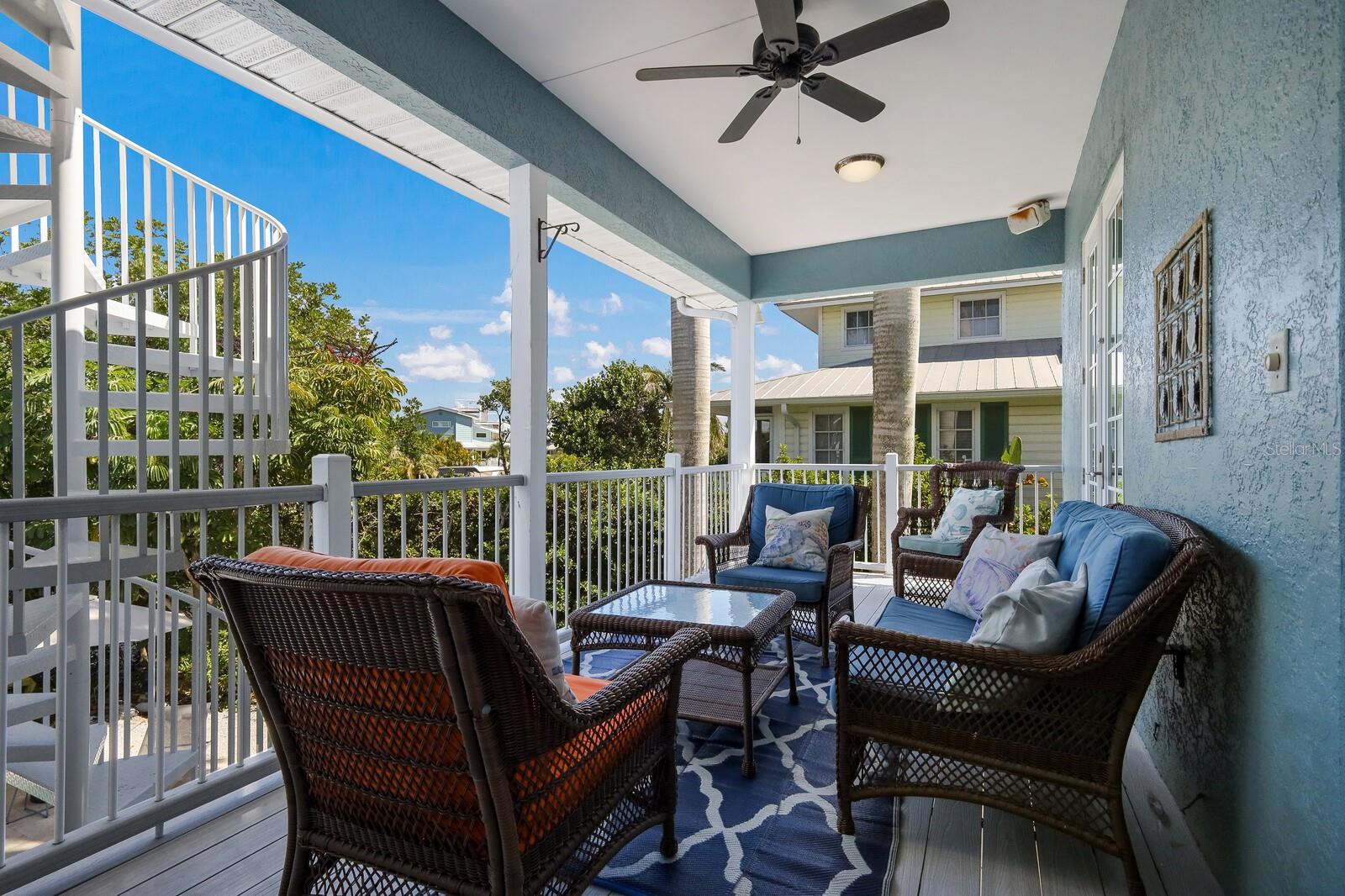 LARDAS UNIT ONE - Residential