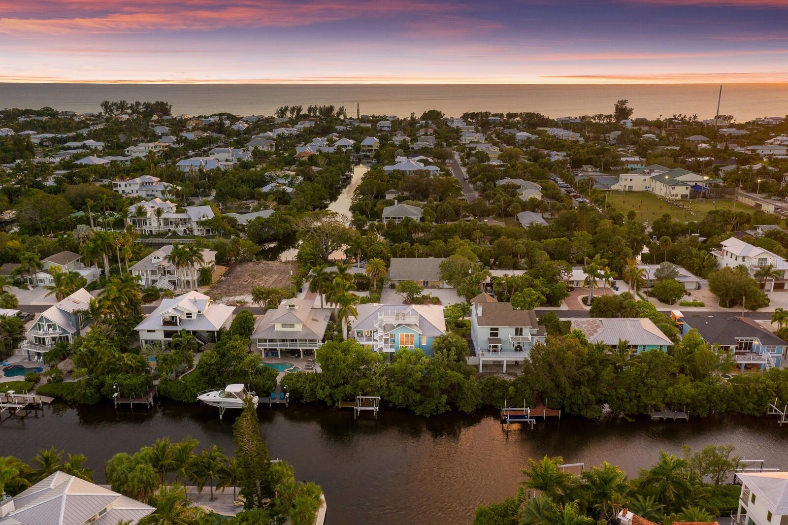 LARDAS UNIT ONE - Residential