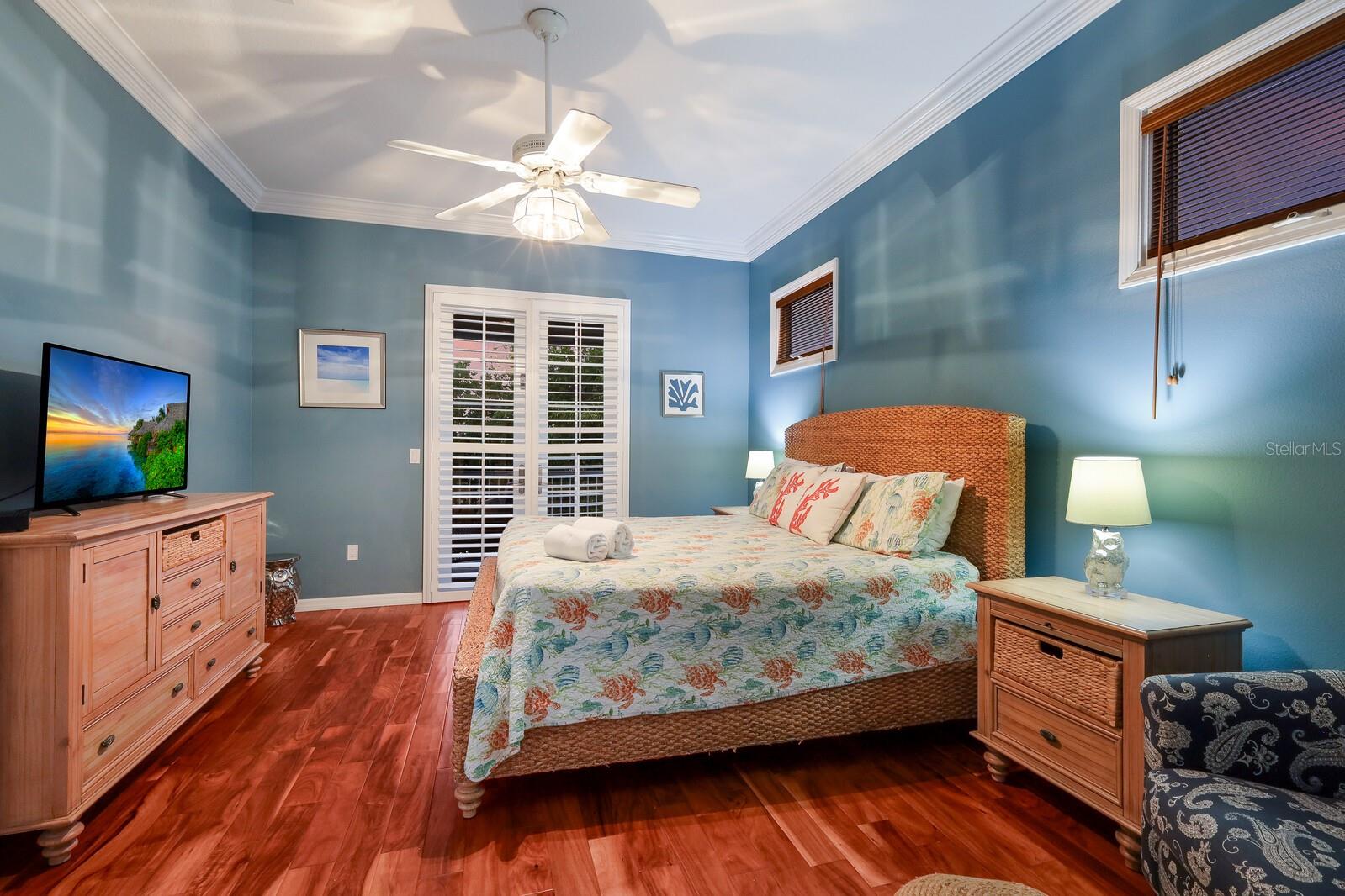 LARDAS UNIT ONE - Residential