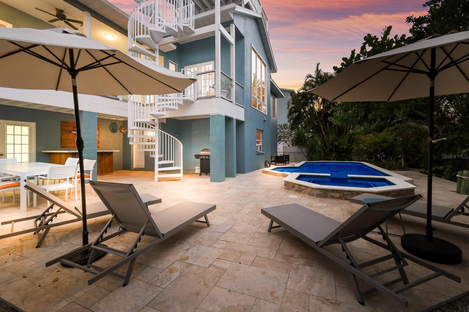 LARDAS UNIT ONE - Residential