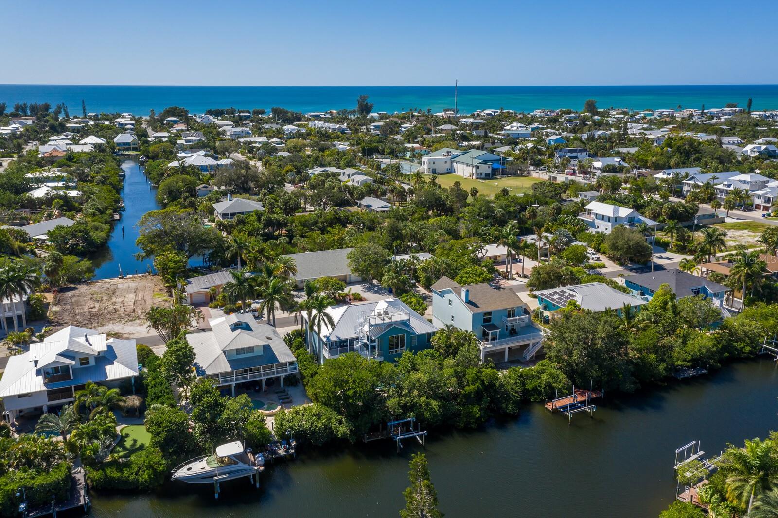 LARDAS UNIT ONE - Residential