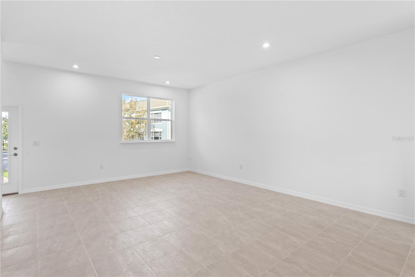 WESTCHASE STATION TOWNHOMES - Residential