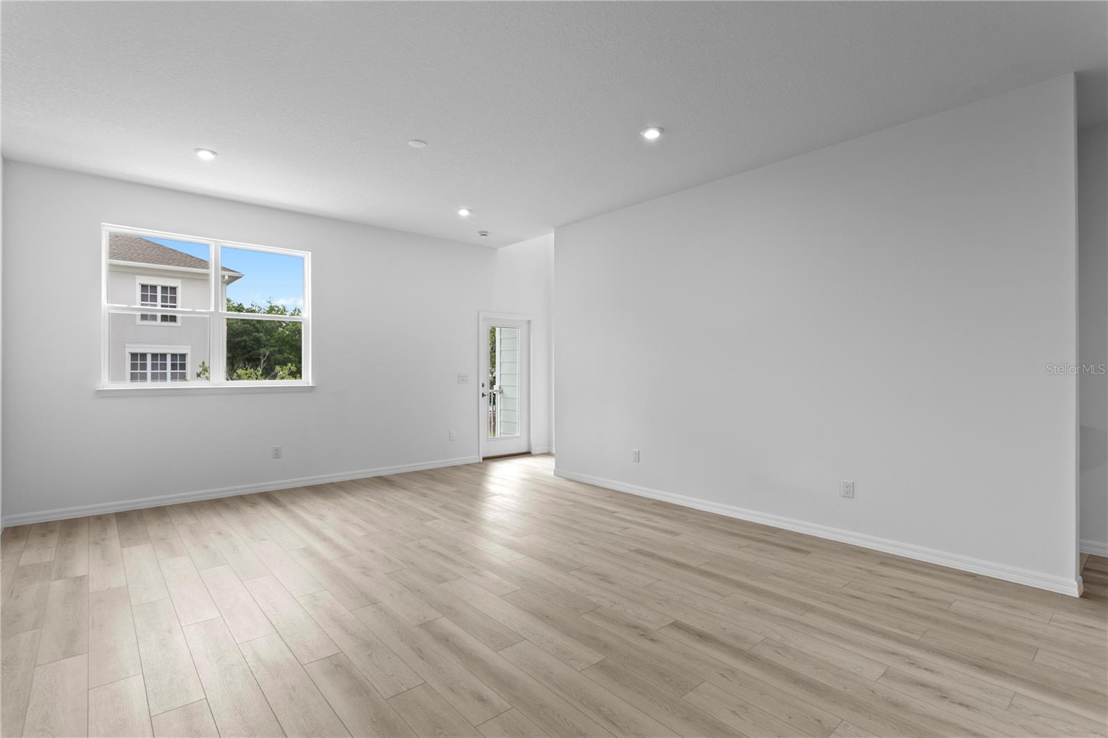 WESTCHASE STATION TOWNHOMES - Residential