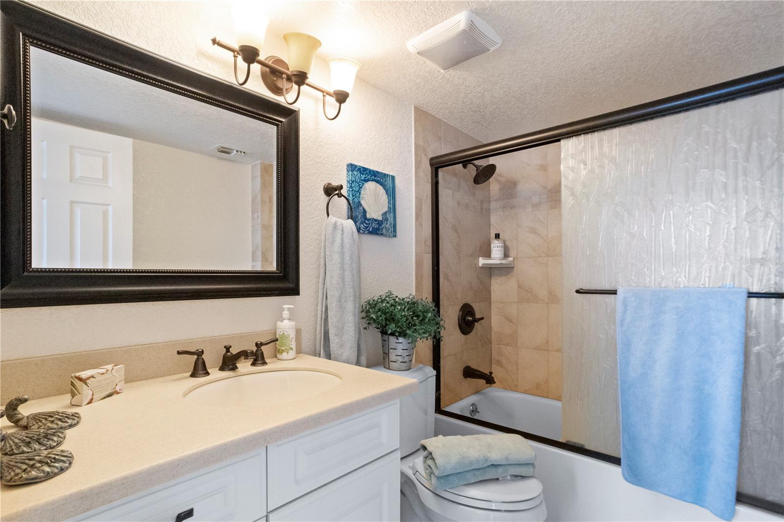 SHORE MARINER THE CONDO - Residential Lease