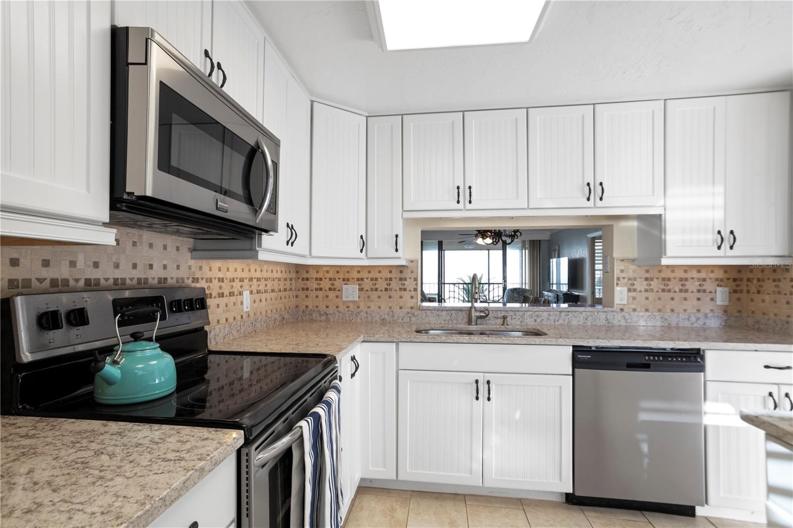 SHORE MARINER THE CONDO - Residential Lease