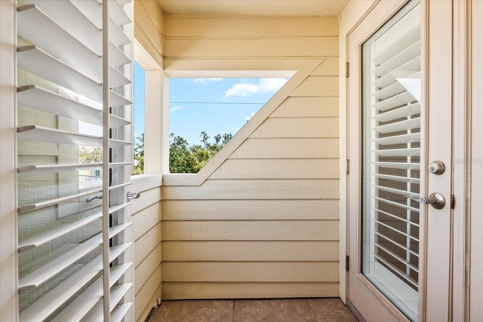 TIFFANY SANDS - Residential