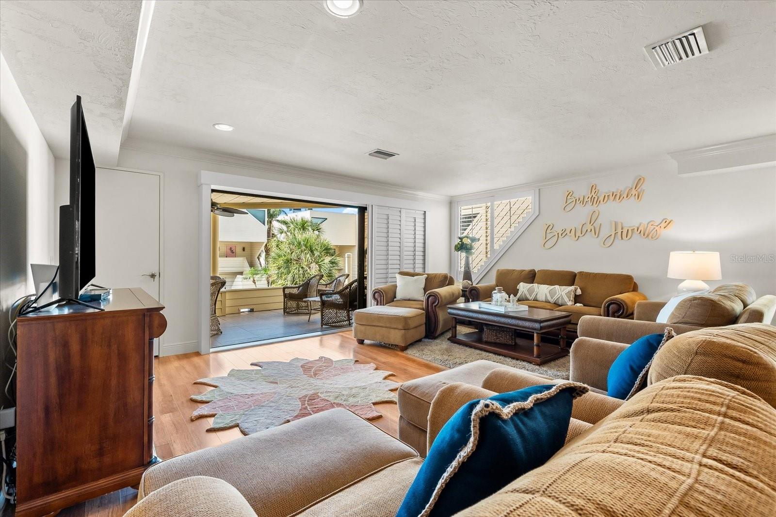 TIFFANY SANDS - Residential