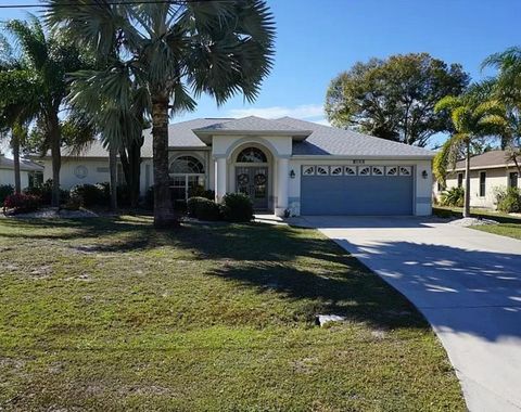 A home in PUNTA GORDA