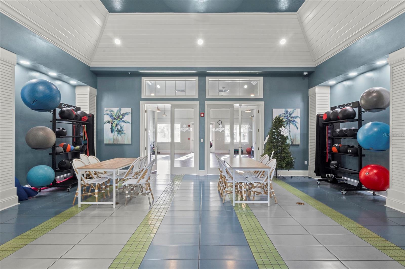 GRAND PALM PH 1A - Residential