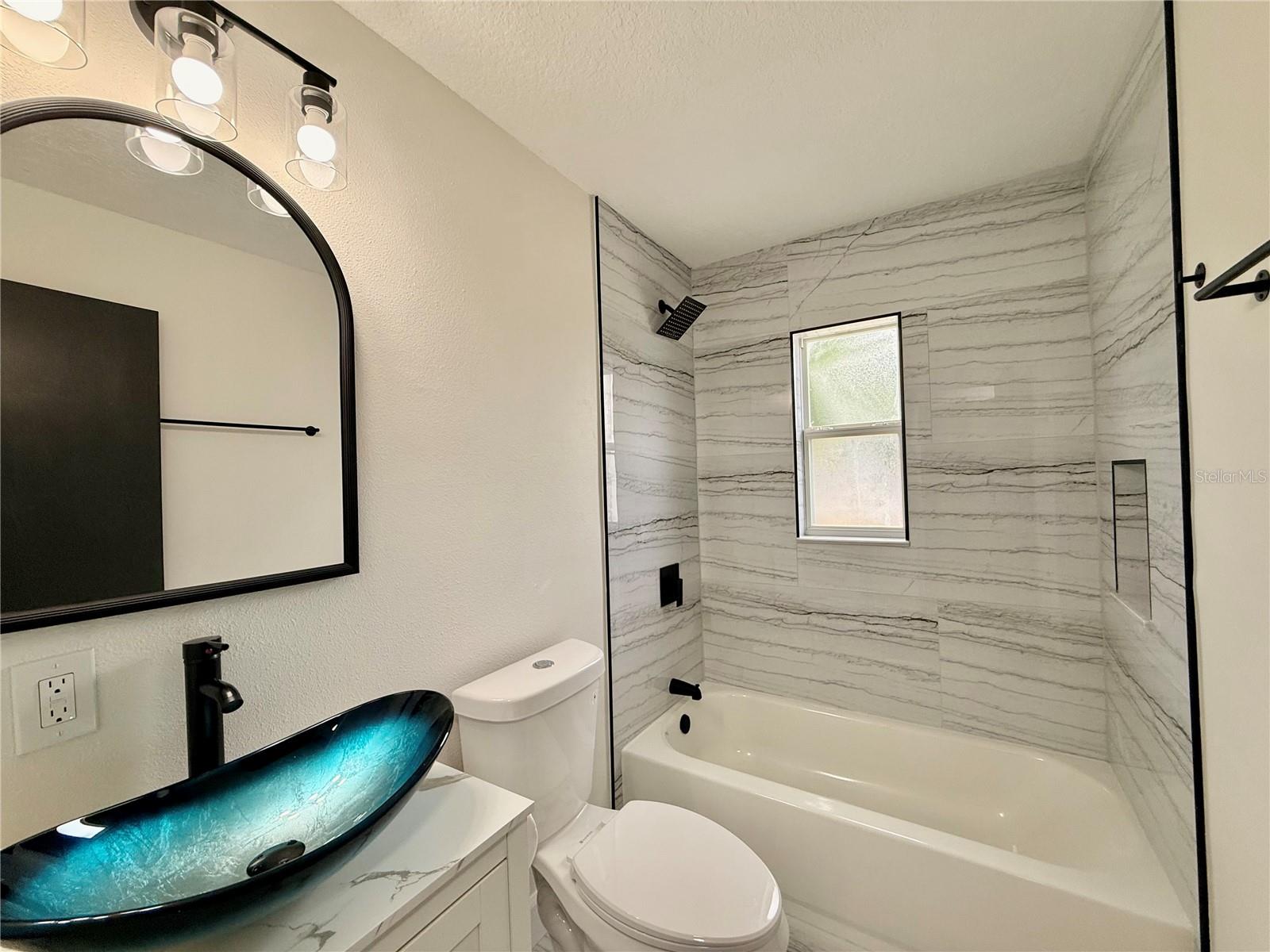 ROYAL ESTATES - Residential