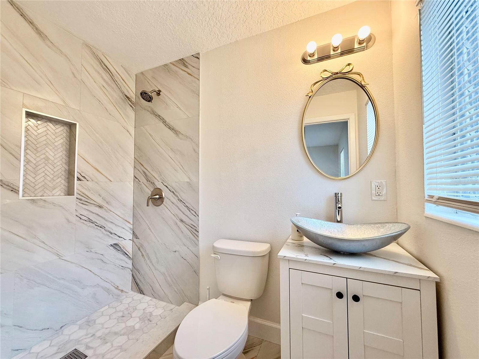 ROYAL ESTATES - Residential