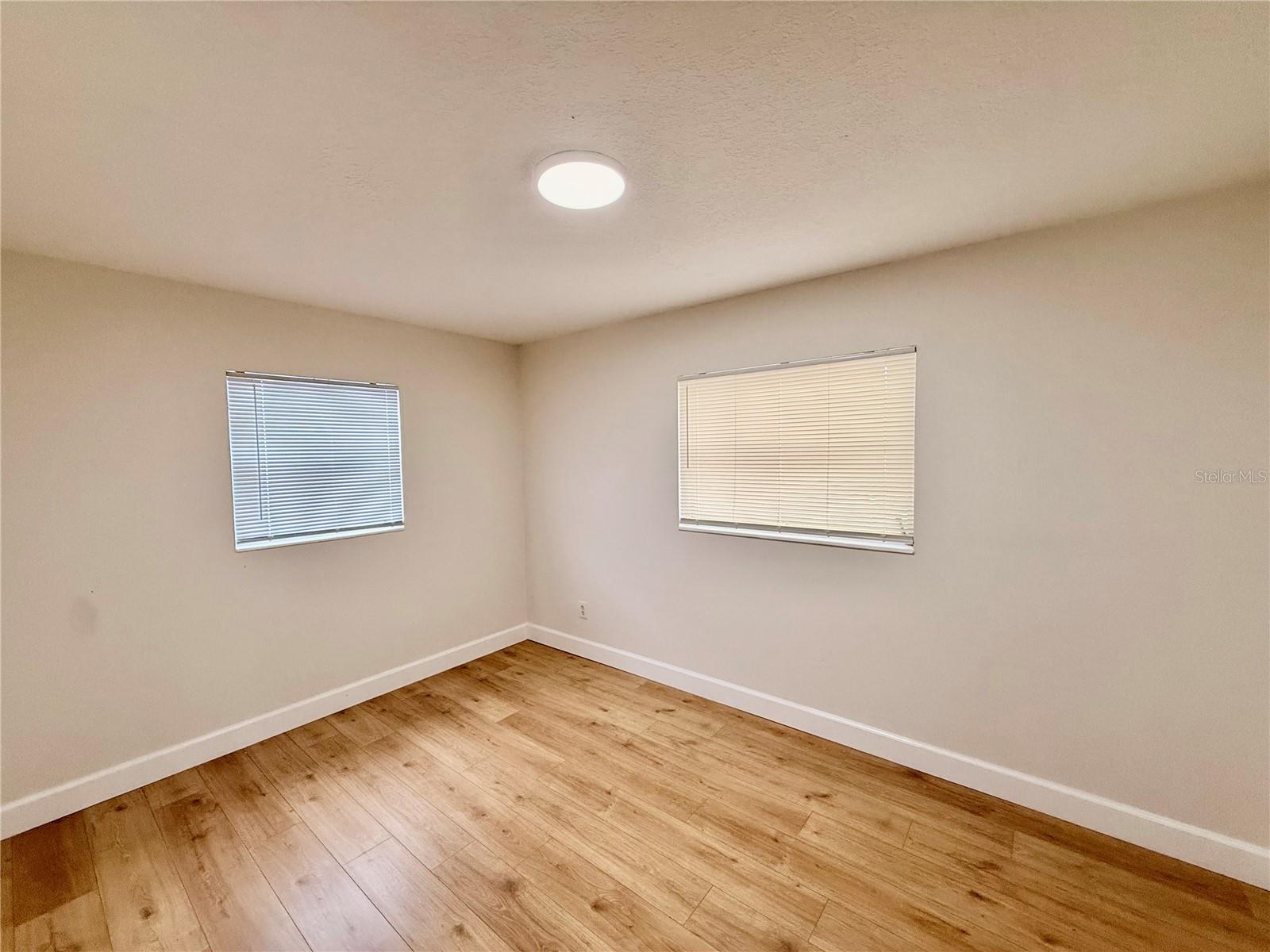 ROYAL ESTATES - Residential