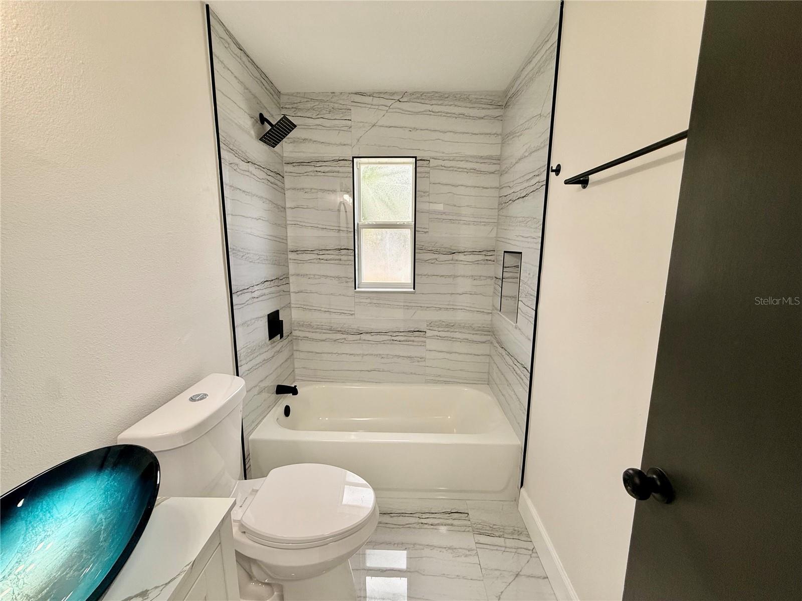 ROYAL ESTATES - Residential