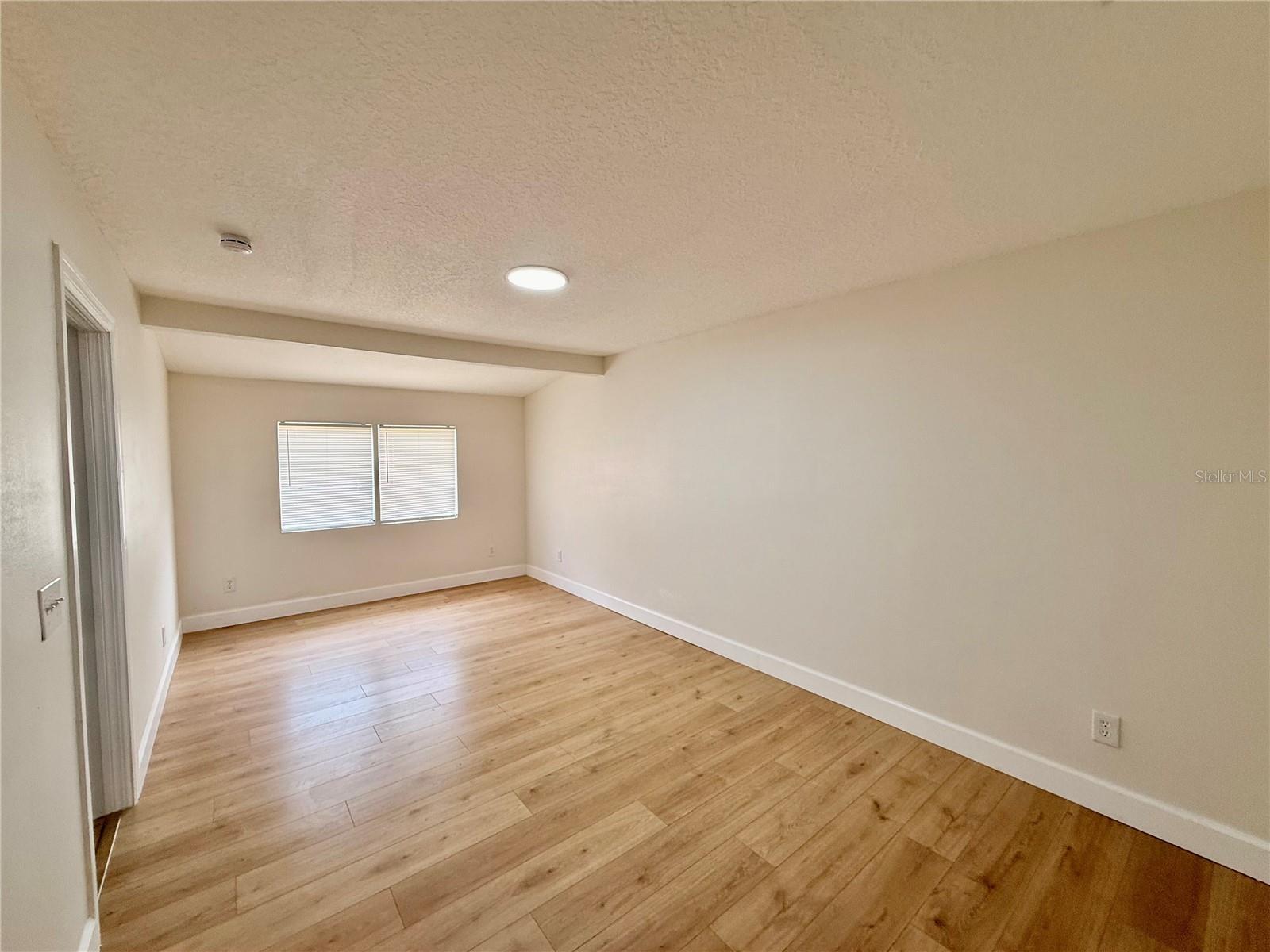 ROYAL ESTATES - Residential