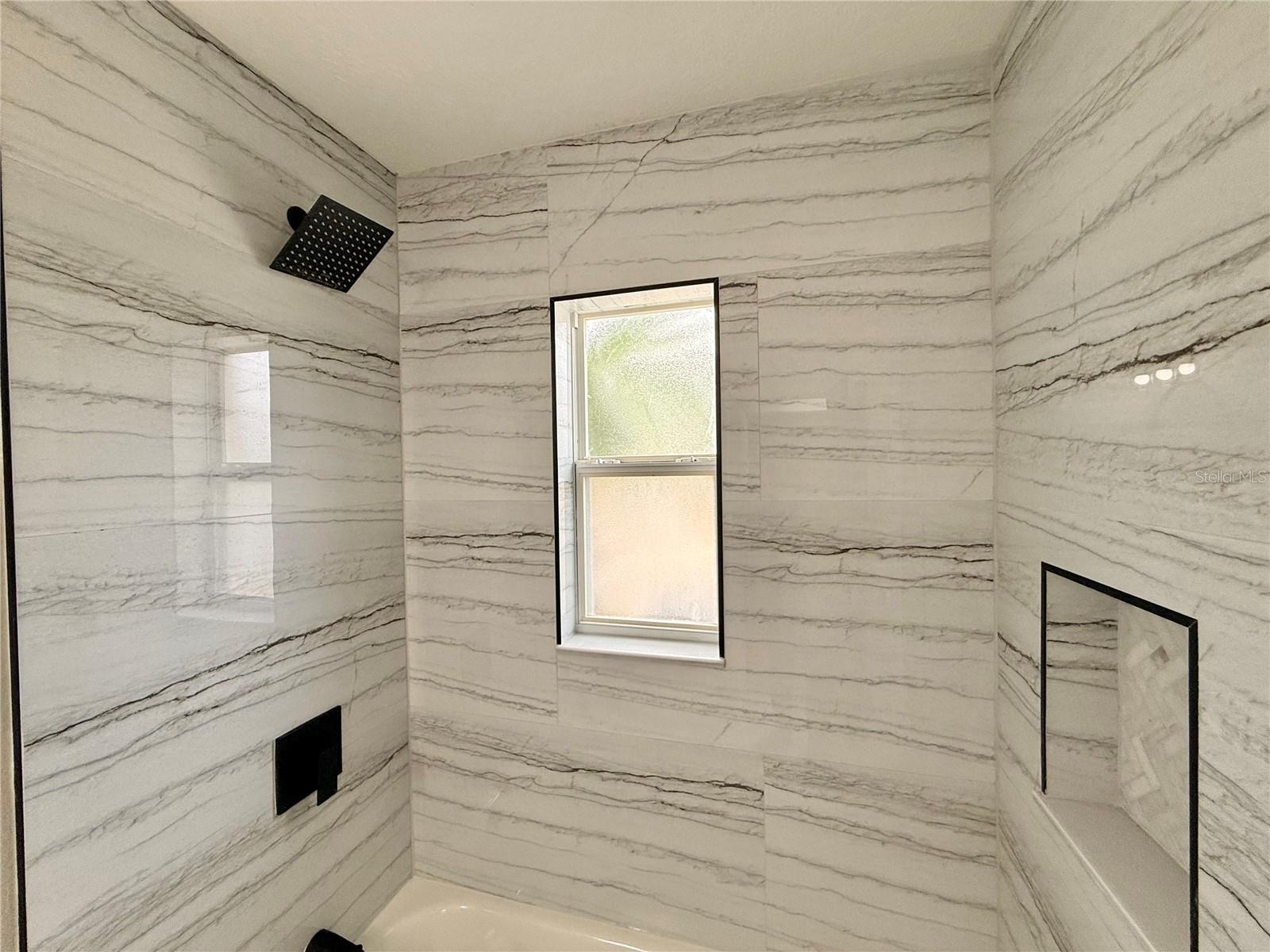 ROYAL ESTATES - Residential