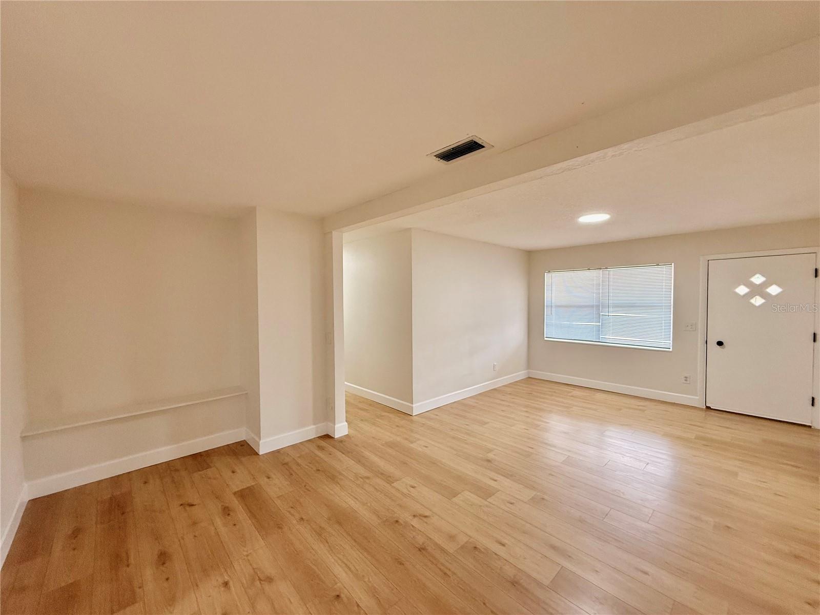 ROYAL ESTATES - Residential