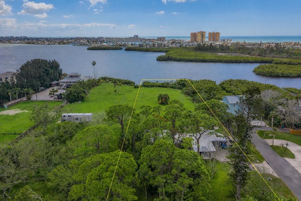 Photo of 13798 74th Avenue, Seminole, FL 33776 (MLS # TB8501226)