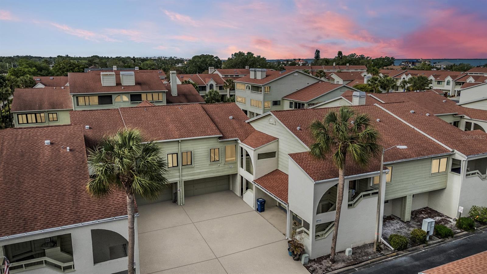 CURLEW LANDINGS - Residential