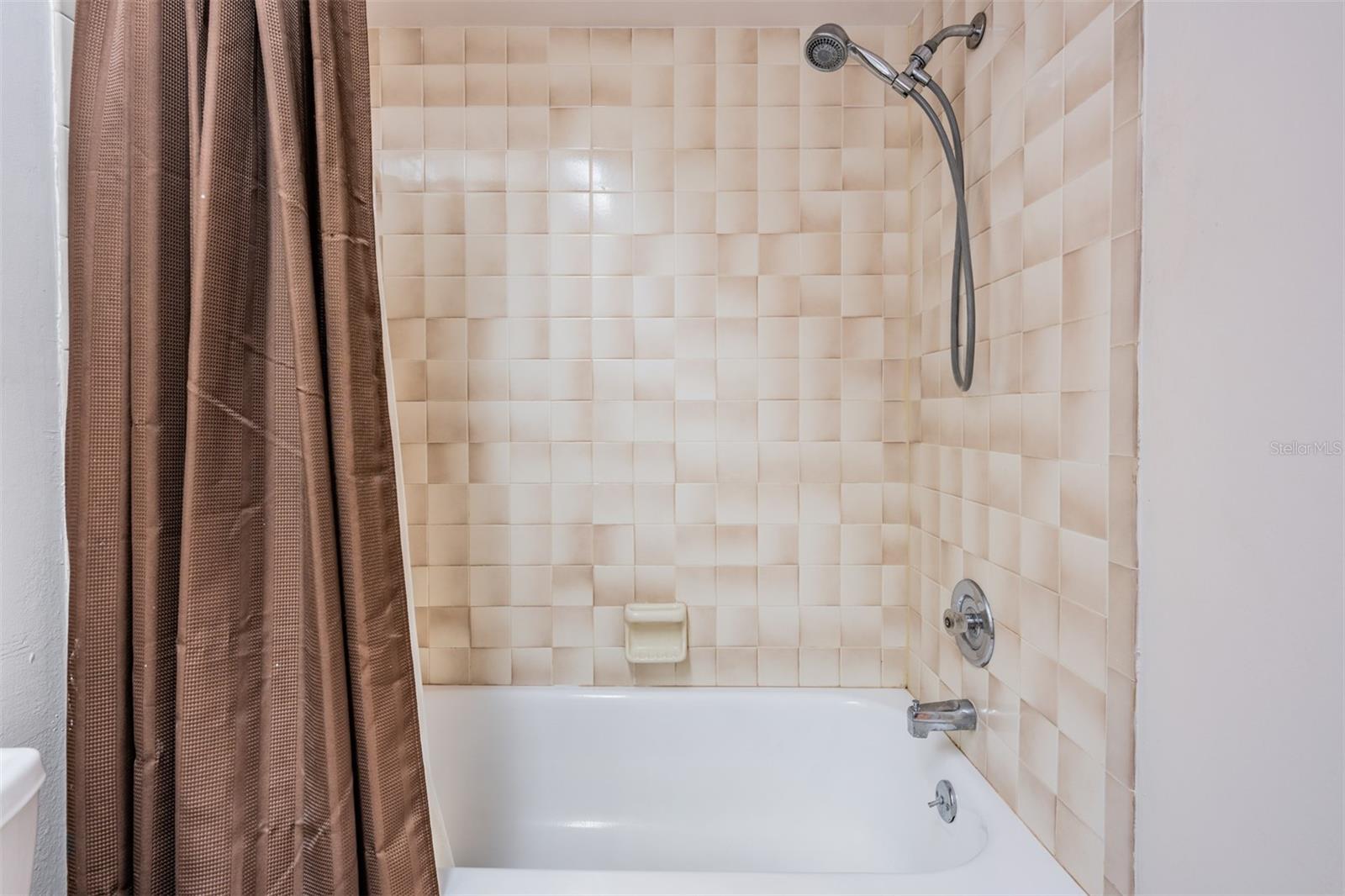 CURLEW LANDINGS - Residential