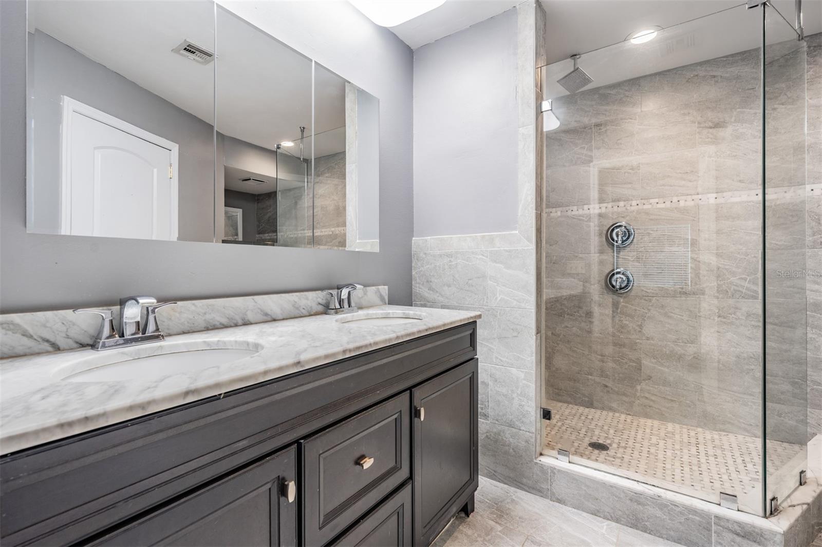 CURLEW LANDINGS - Residential