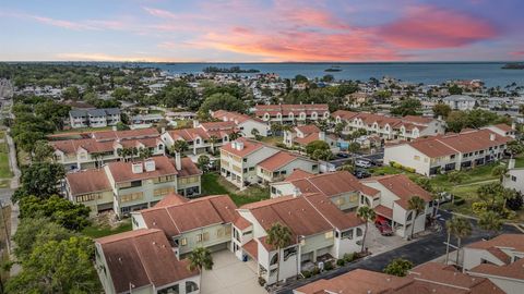 637 DRAKE LANE N DUNEDIN FL 34698