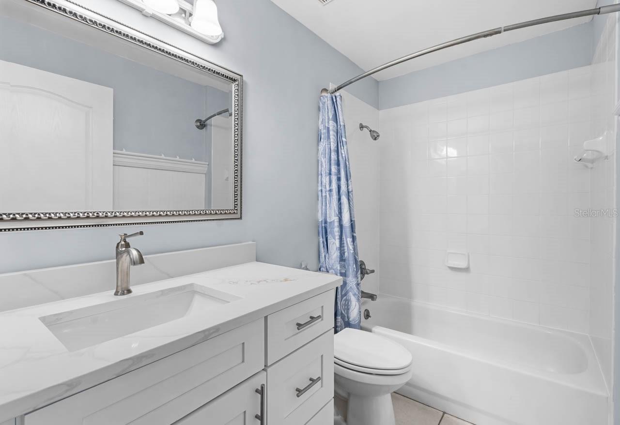 BROOKFIELD CONDO - Residential