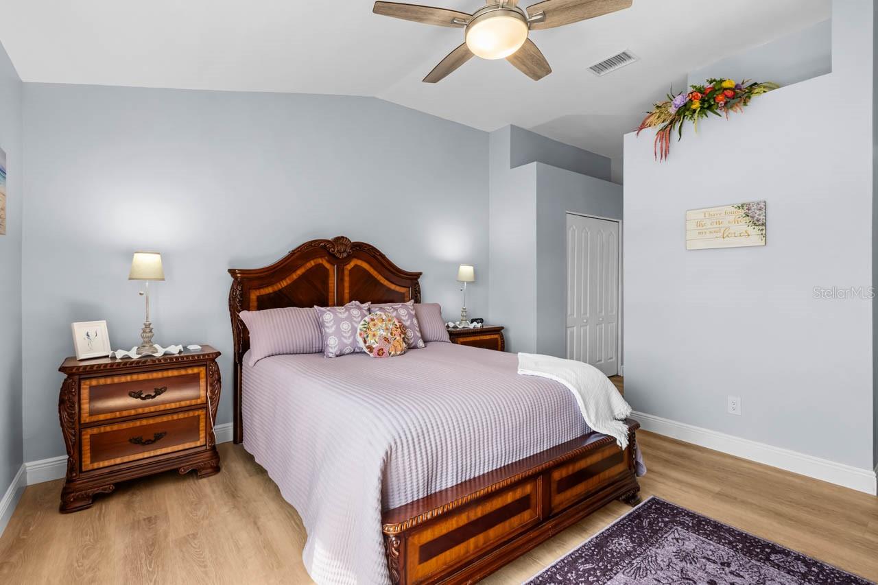 BROOKFIELD CONDO - Residential