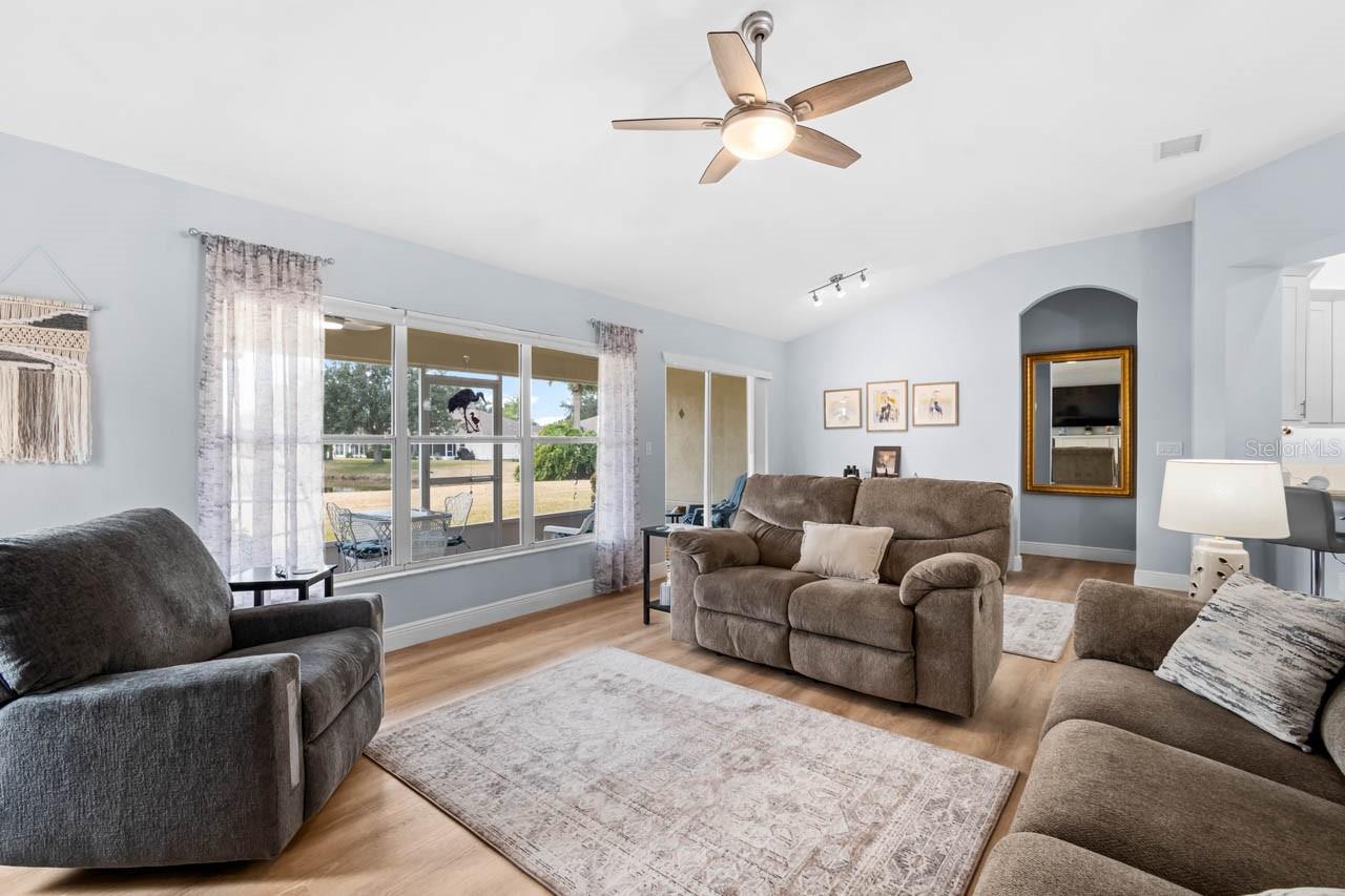 BROOKFIELD CONDO - Residential