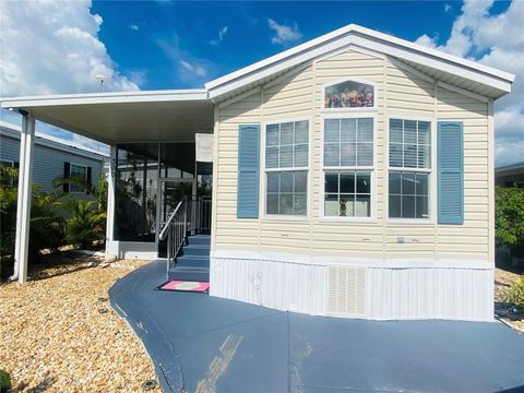 300 ROYAL TROON LOOP DAVENPORT FL 33837