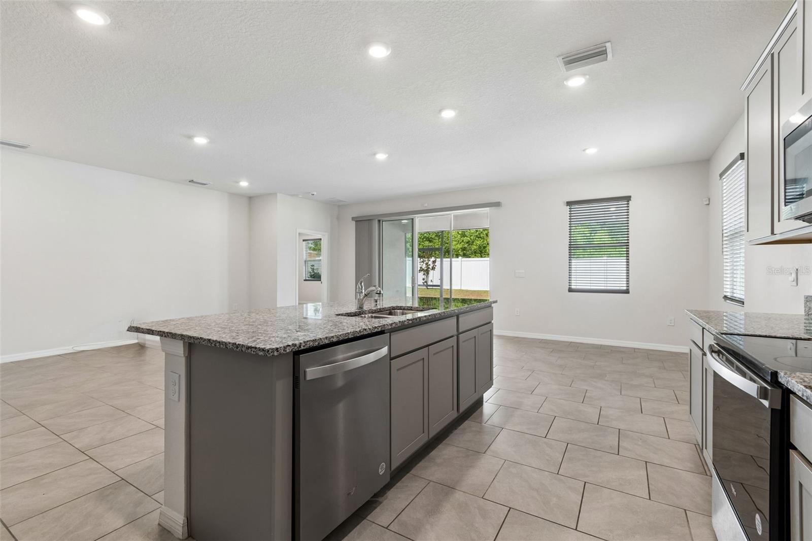 SILVERADO RANCH SUB - Residential