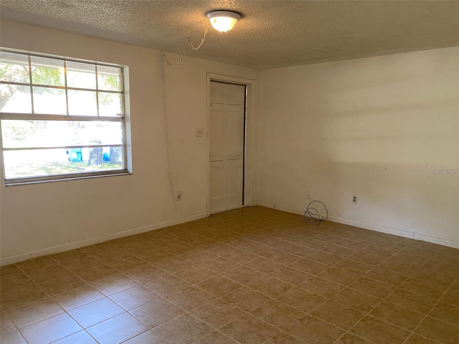 UNPLATTED - Residential Lease