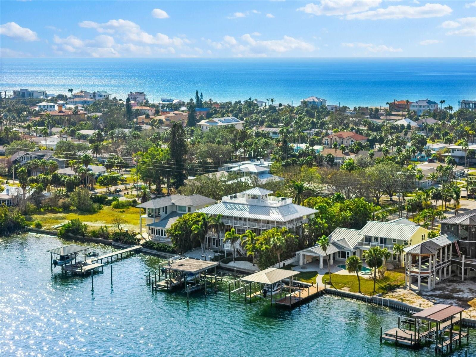 899 BAY ESPLANADE