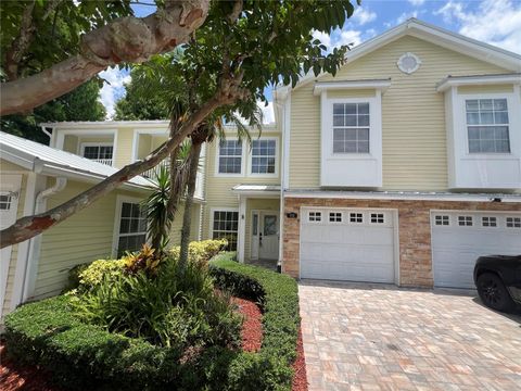 930 WOODBRIDGE CT SAFETY HARBOR FL 34695