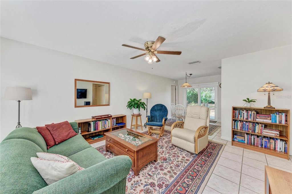 Photo of 204 59th Street NW, Bradenton, FL 34209 (MLS # A4670506)