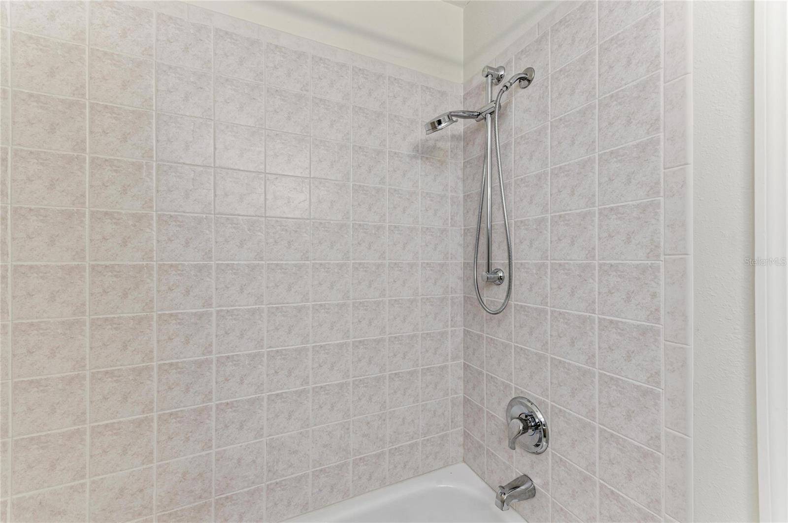 CENTURY ESTATES - Residential