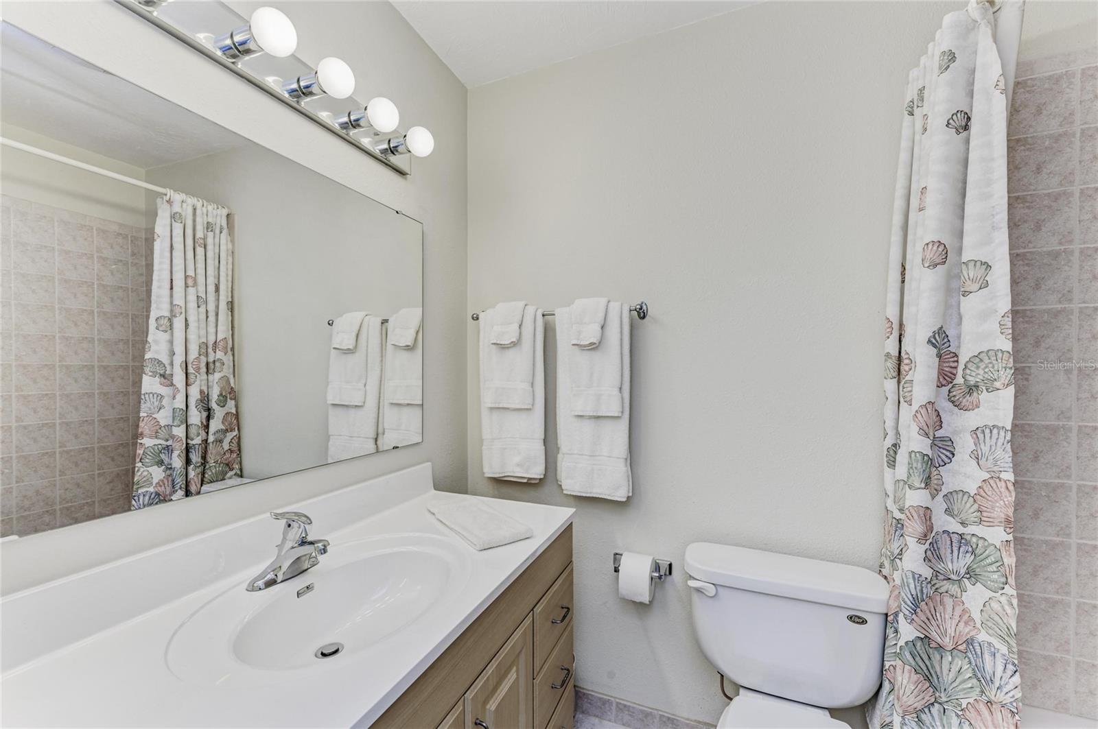 CENTURY ESTATES - Residential