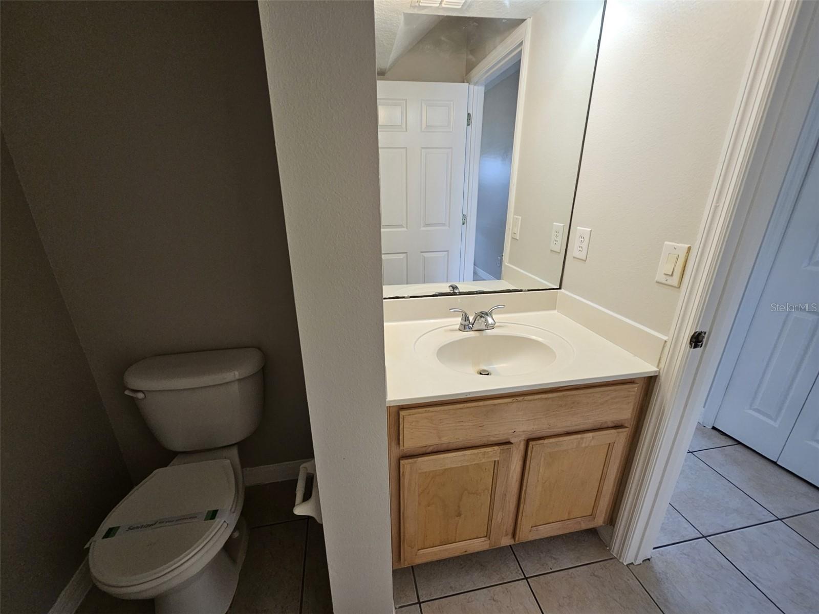 CYPRESS LAKES TWNHMS PH 2 UNIT 2 - Residential Lease