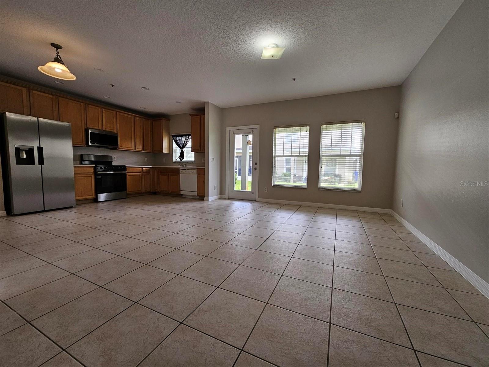 CYPRESS LAKES TWNHMS PH 2 UNIT 2 - Residential Lease