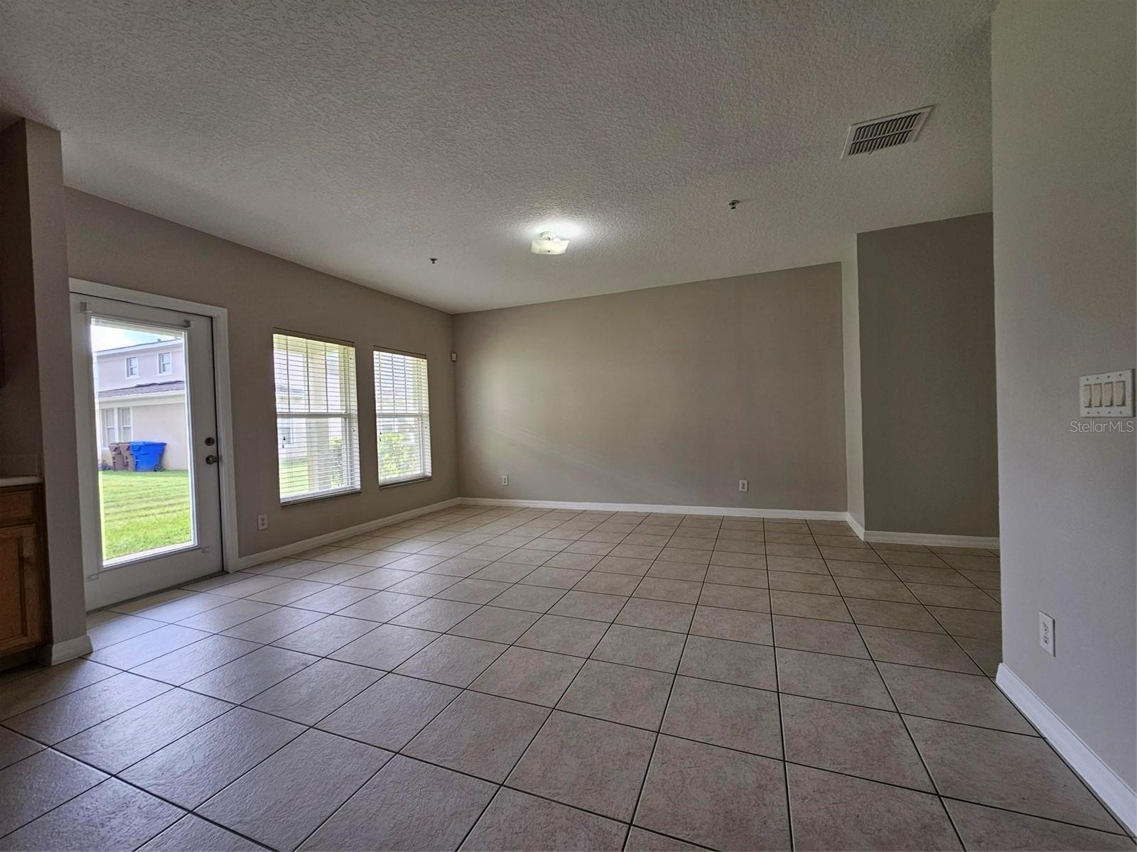 CYPRESS LAKES TWNHMS PH 2 UNIT 2 - Residential Lease
