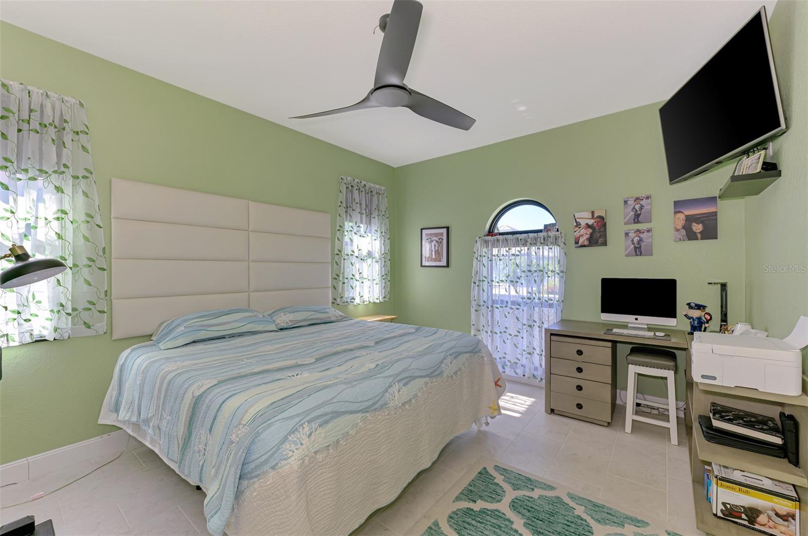 SORRENTO CAY - Residential