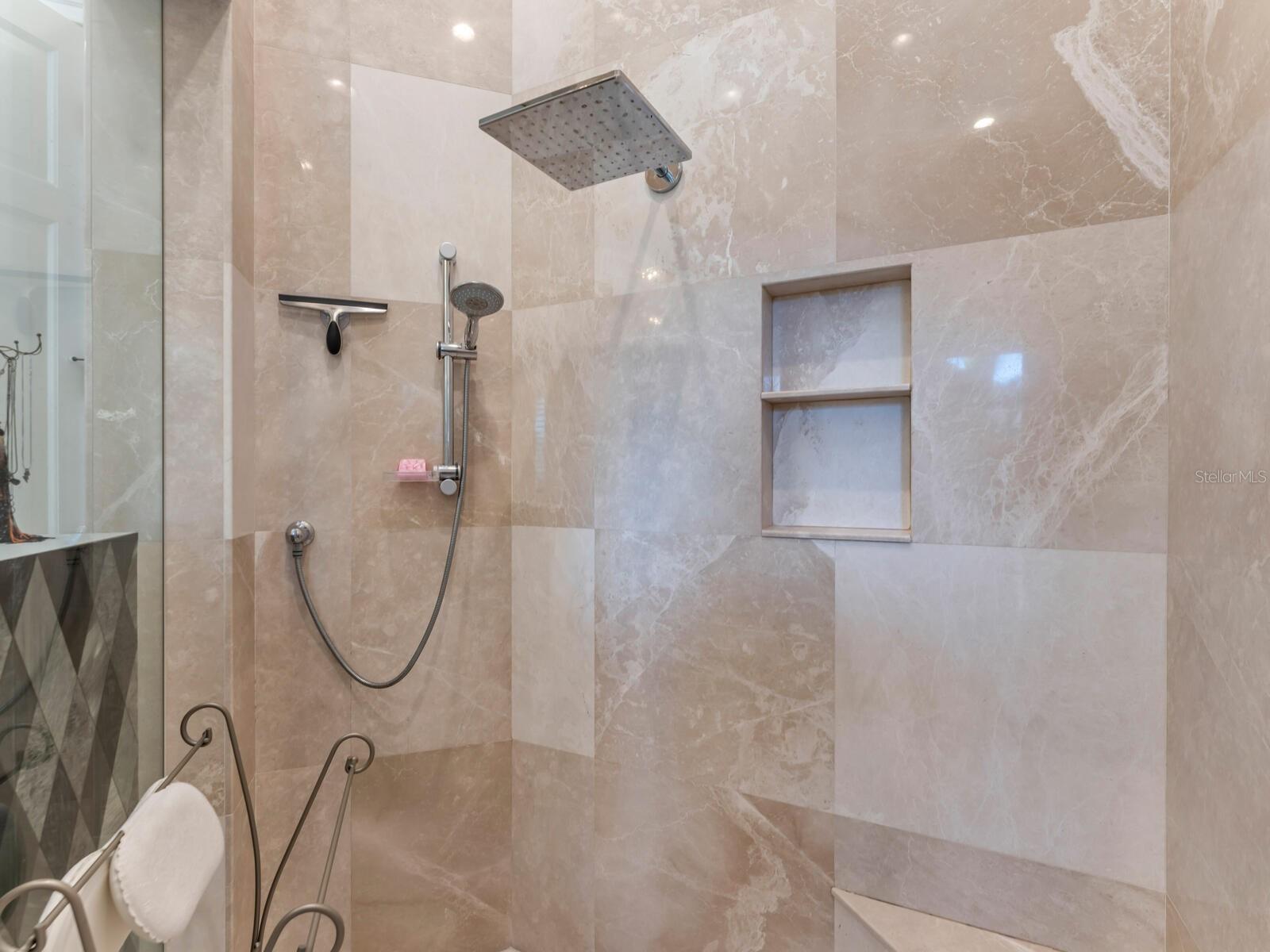 DEER CREEK - Residential