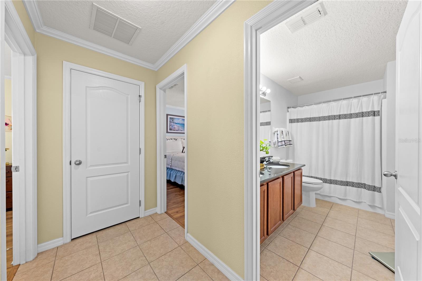 KEYSTONE POINTE PH 1 - Residential