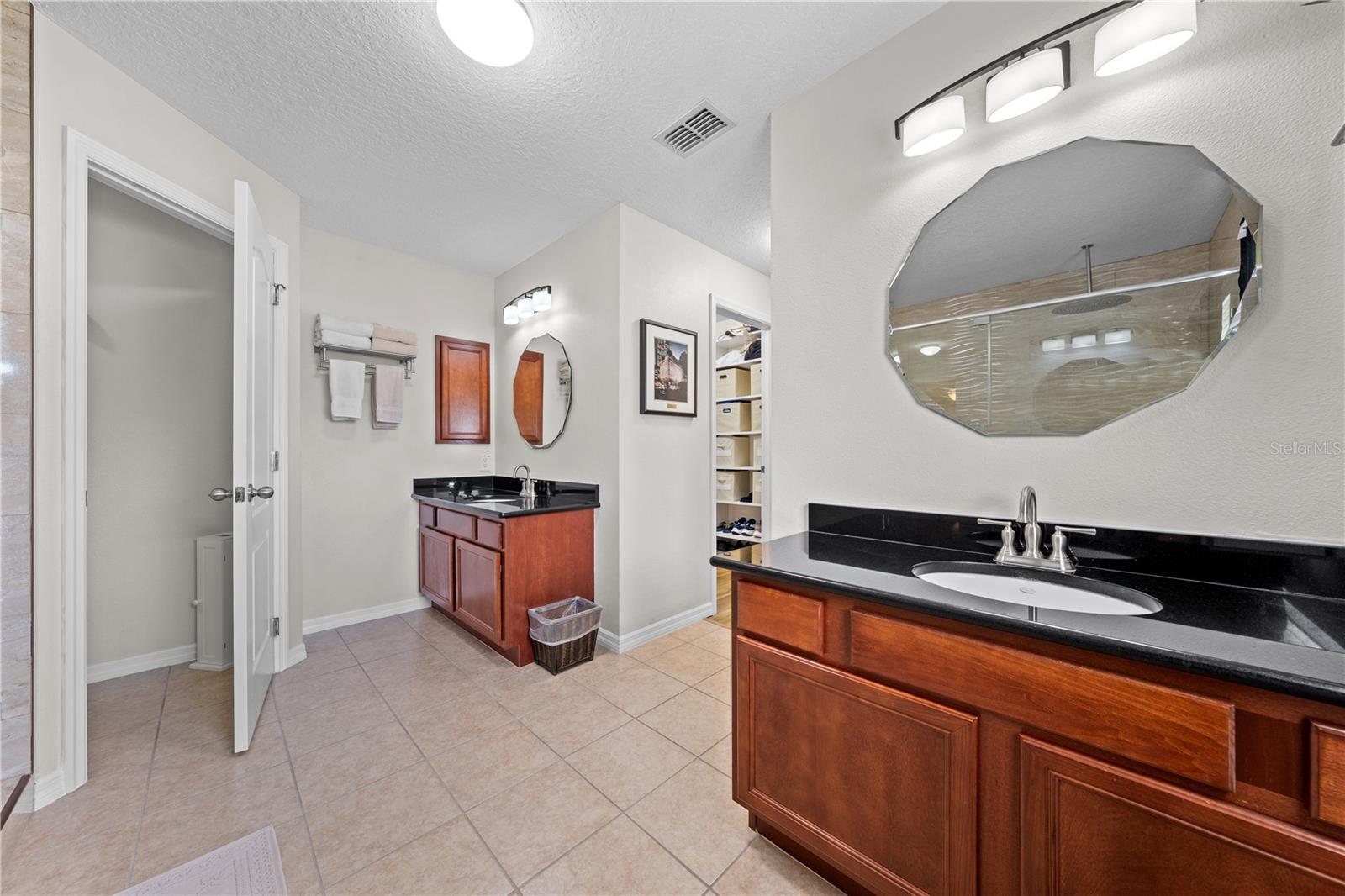 KEYSTONE POINTE PH 1 - Residential