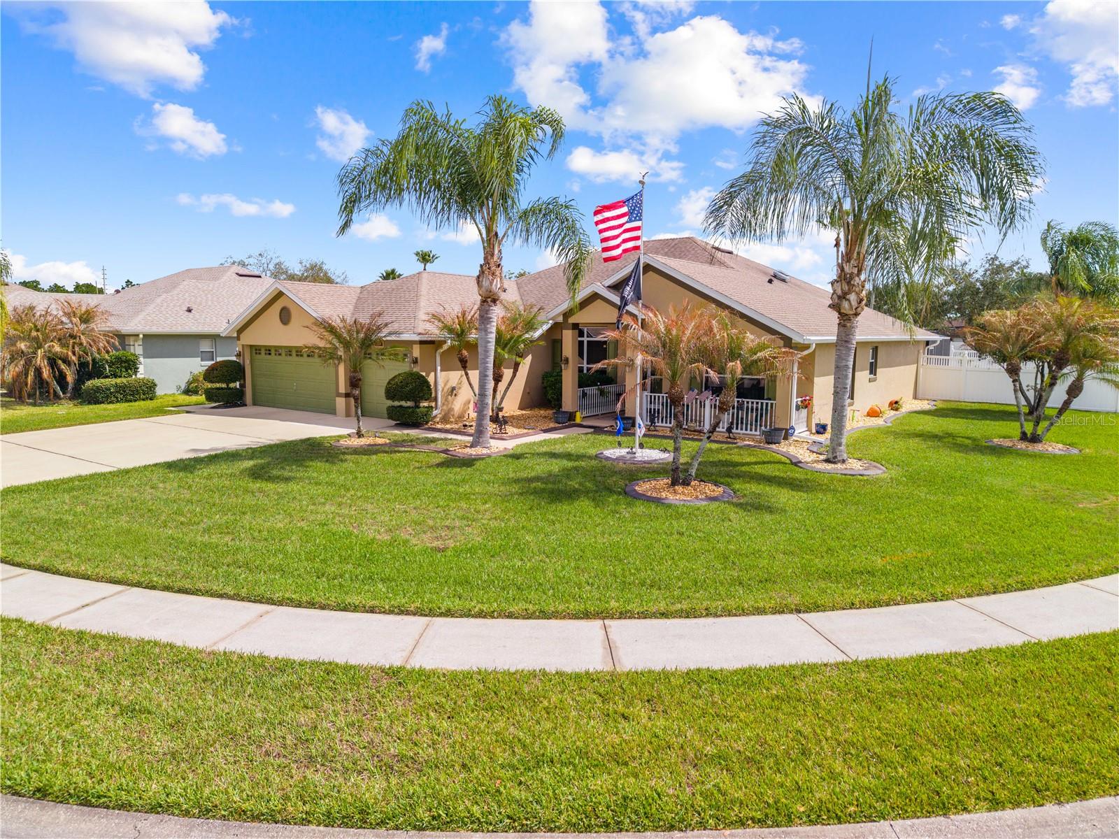 KEYSTONE POINTE PH 1 - Residential