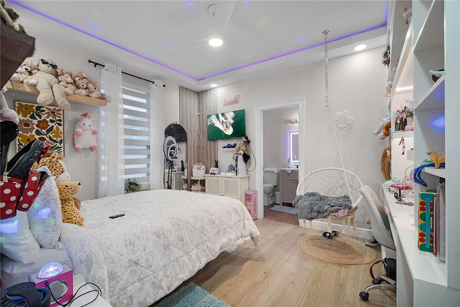 ISLAND POINTE SUB - Residential Lease