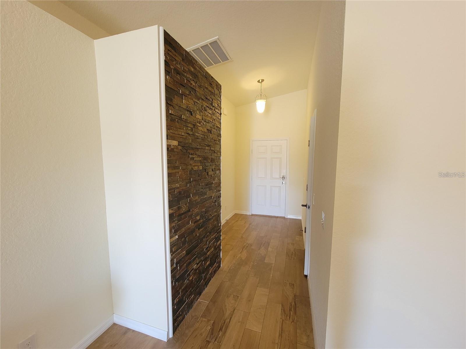 SNELL CREEK MANOR - Residential Lease