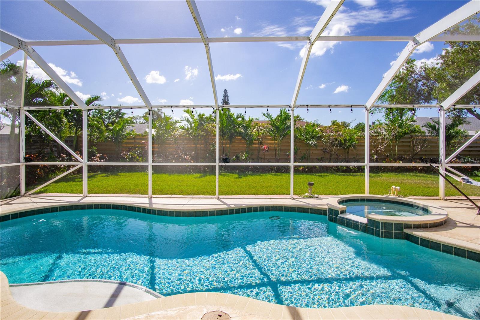 VILLAGE GREEN OF BRADENTON - Residential