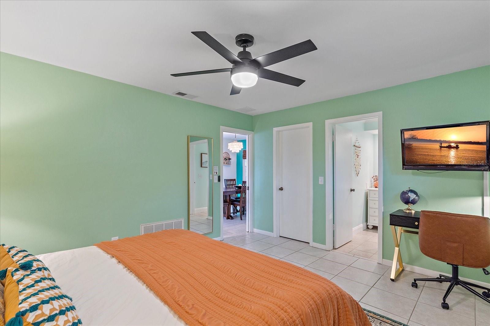 VILLAGE GREEN OF BRADENTON - Residential