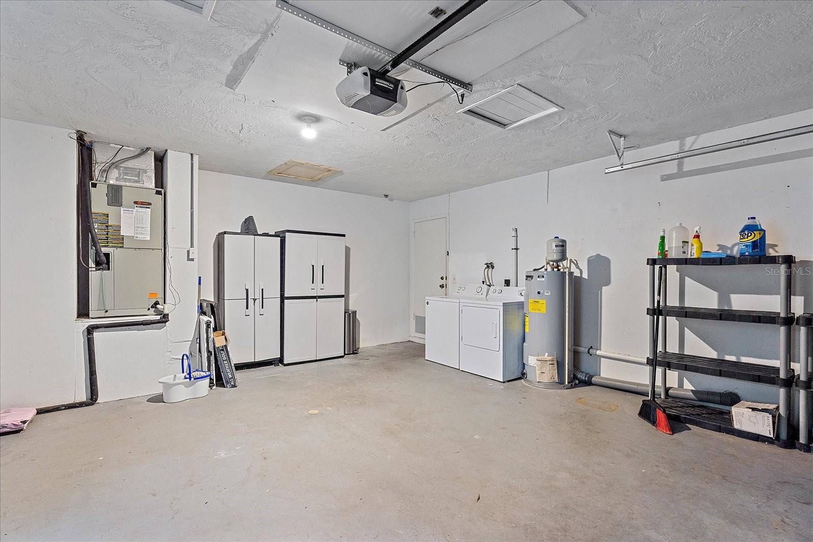 VILLAGE GREEN OF BRADENTON - Residential